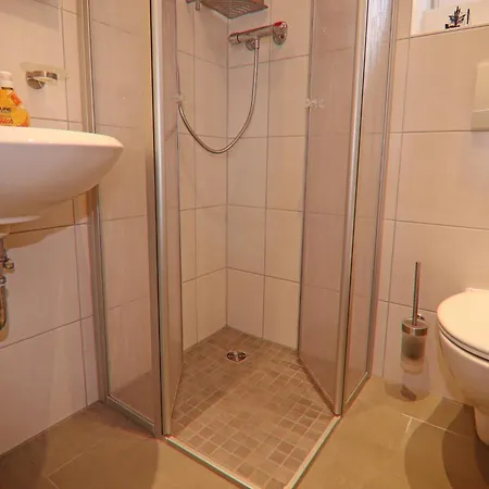 Prázdninový dům Ferienhaeuser Am Teich, Zinnowitz, Cleaning Included Zinnowitz