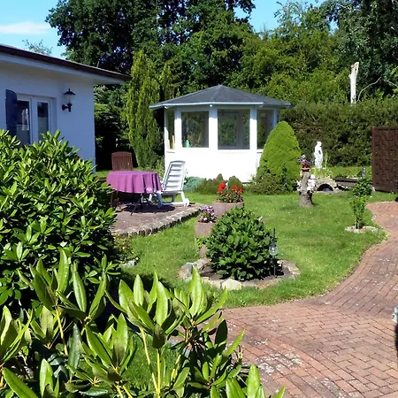 Prázdninový dům Ferienhaeuser Am Teich, Zinnowitz, Cleaning Included Zinnowitz